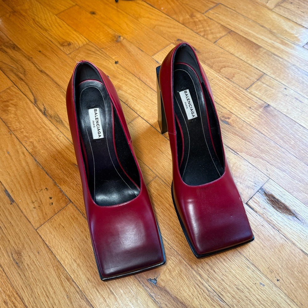 BALENCIAGA Red Square-Toe Block Heels